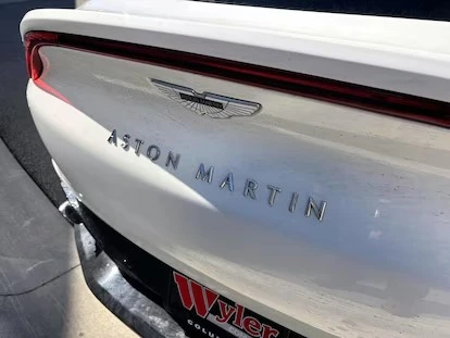 2021 Aston Martin DBX - Image 19 of 19