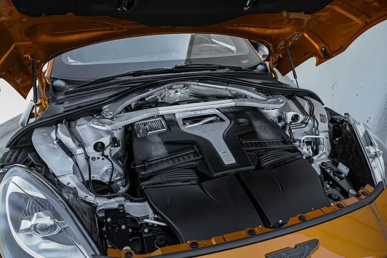 2021 Aston Martin DBX - Image 17 of 19