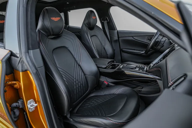 2021 Aston Martin DBX - Image 13 of 19