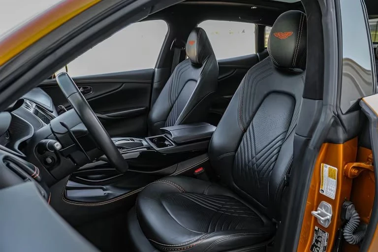 2021 Aston Martin DBX - Image 12 of 19
