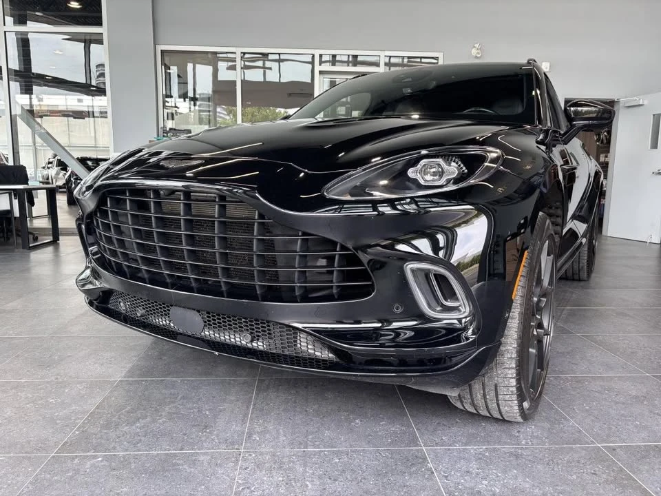 2021 Aston Martin DBX - Image 9 of 18