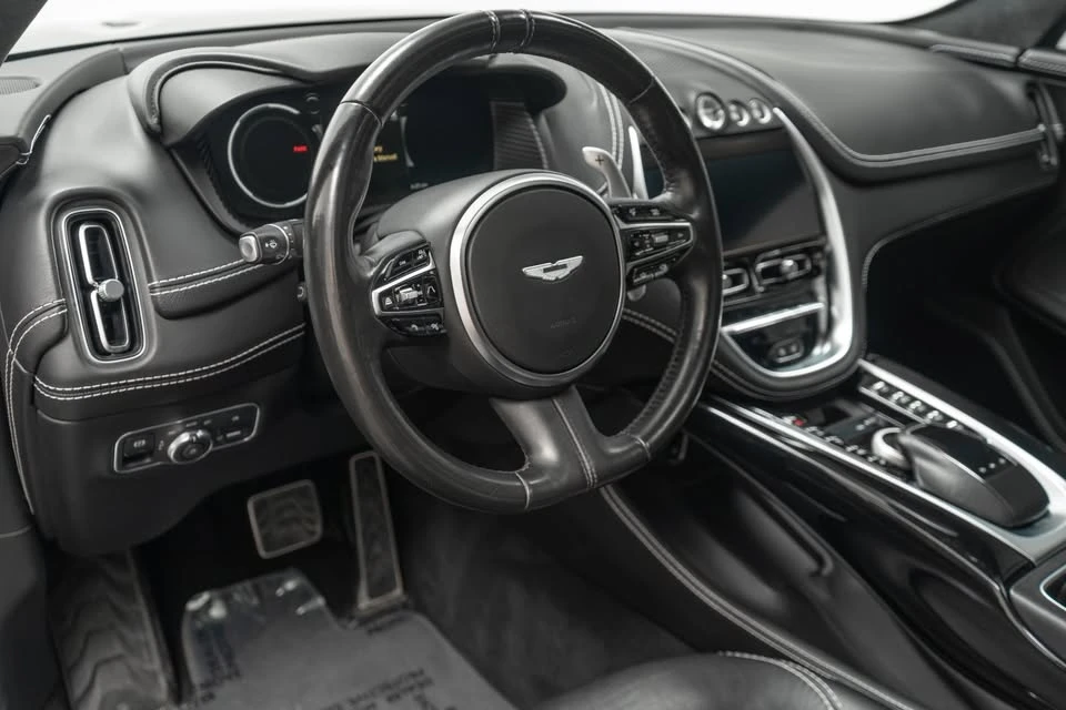 2021 Aston Martin DBX - Image 11 of 17