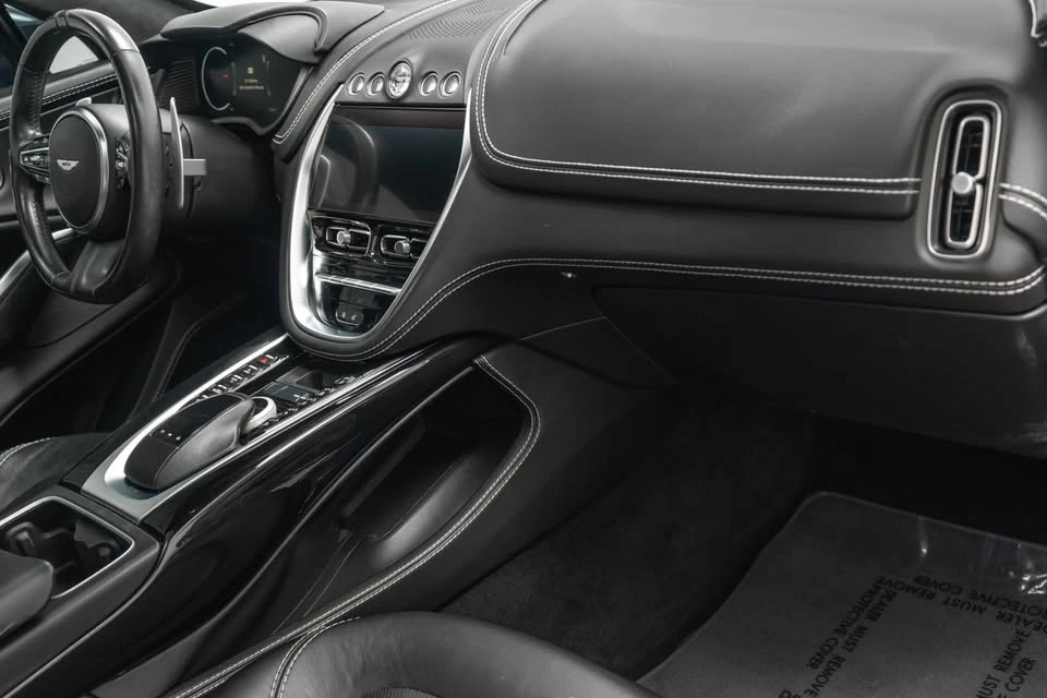 2021 Aston Martin DBX - Image 12 of 17