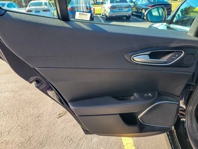 2021 Alfa Romeo Giulia - Image 18 of 19