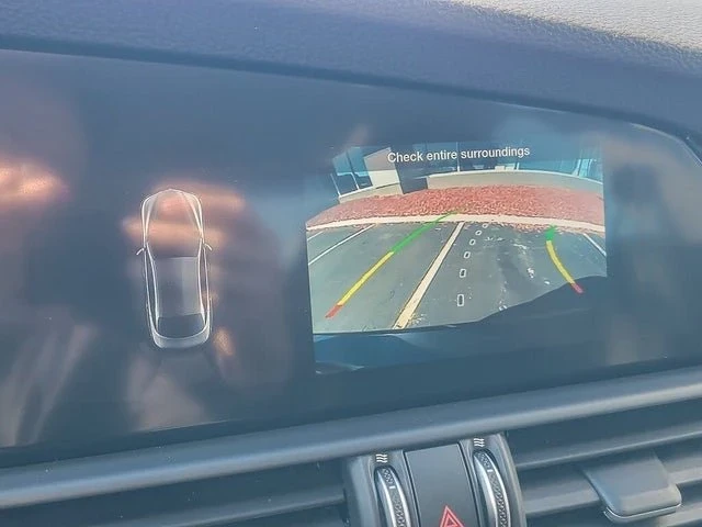 2021 Alfa Romeo Giulia - Image 14 of 19