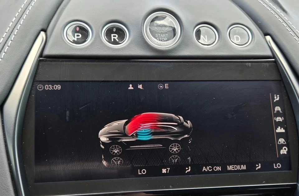 2021 Aston Martin DBX - Image 13 of 20