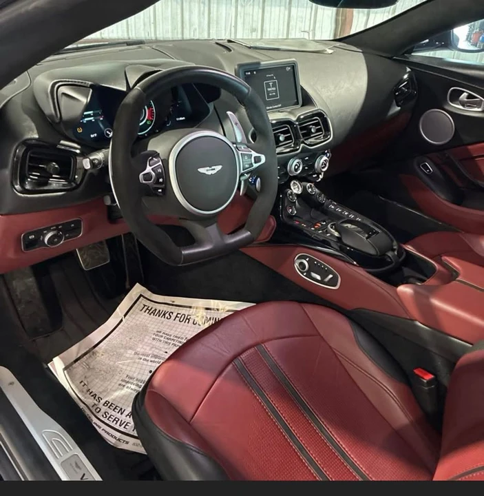 2021 Aston Martin V8 Vantage (2019+) - Image 4 of 4