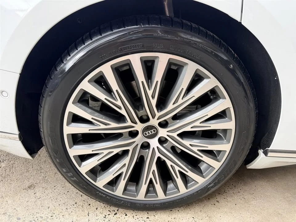 2021 Audi D5 A8 - Image 10 of 20