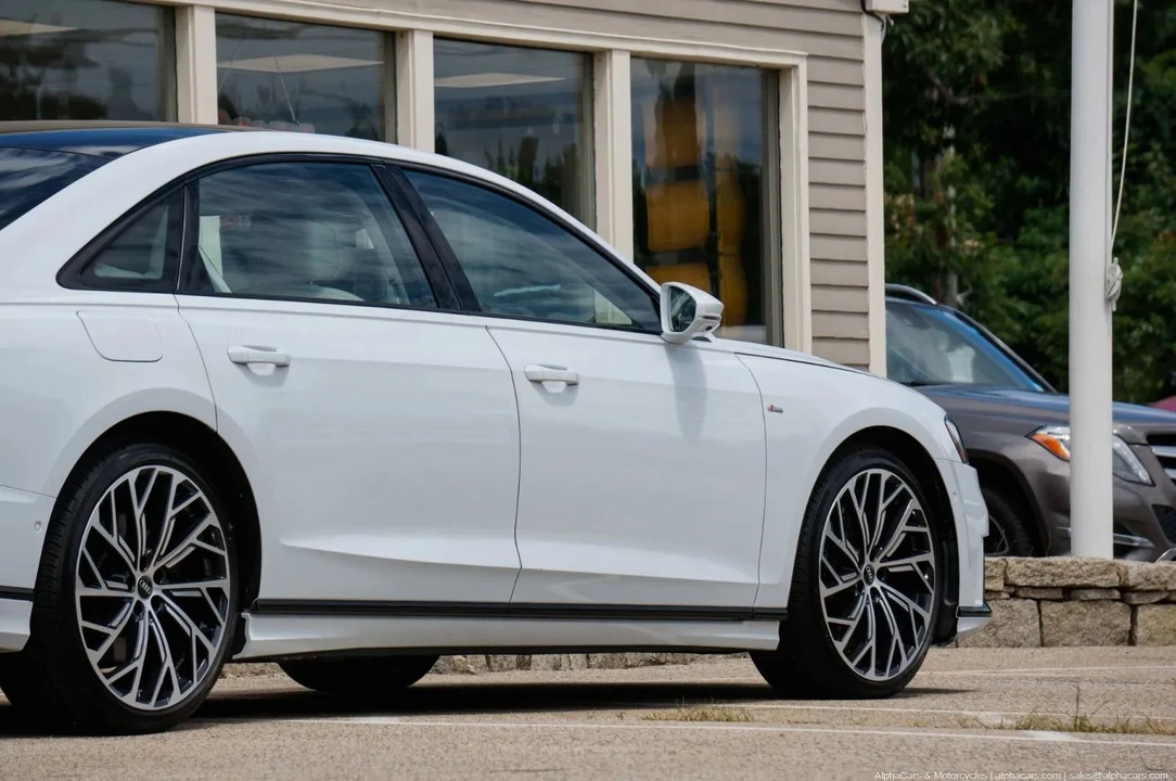 2021 Audi D5 A8 - Image 5 of 21
