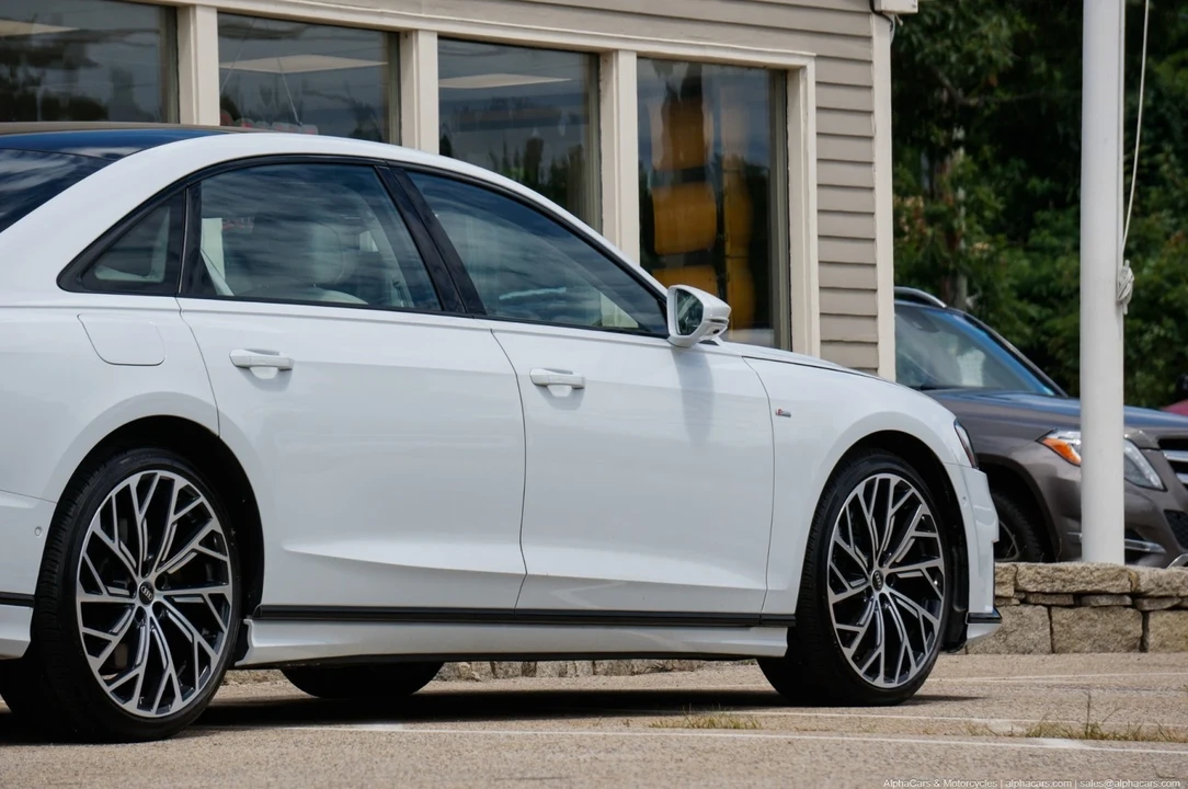2021 Audi D5 A8 - Image 4 of 21