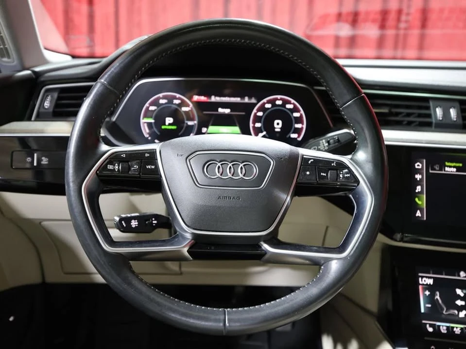 2021 Audi e-tron - Image 14 of 18