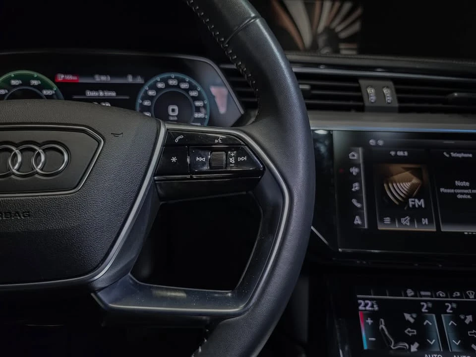 2021 Audi e-tron - Image 13 of 20
