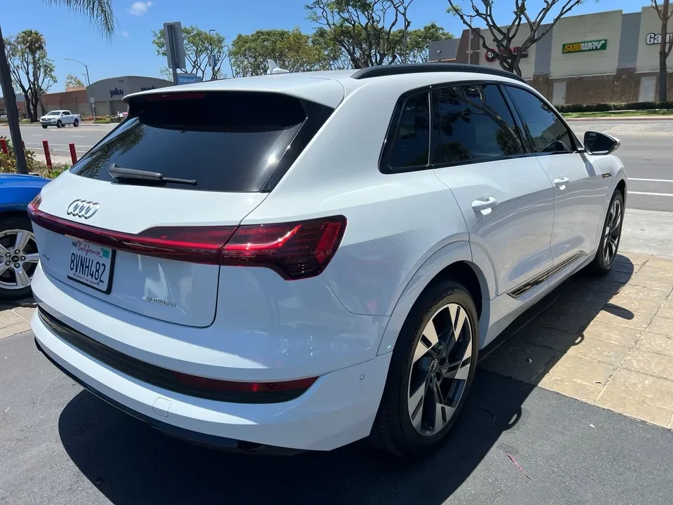 2021 Audi e-tron - Image 17 of 20