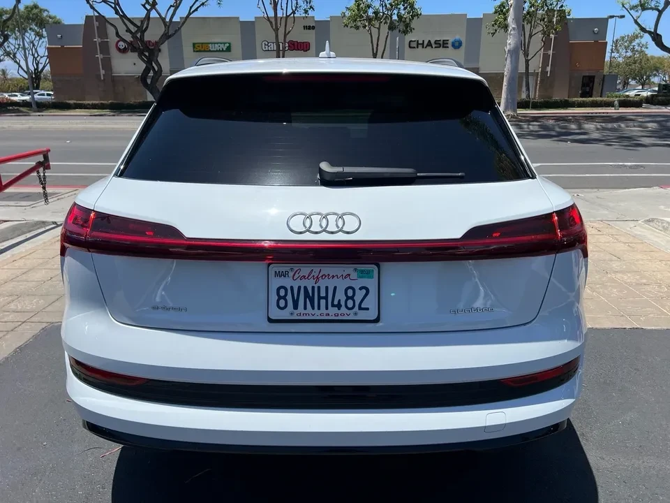 2021 Audi e-tron - Image 12 of 20