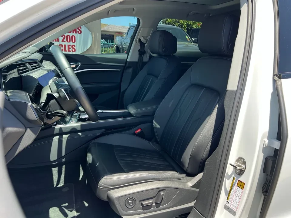 2021 Audi e-tron - Image 16 of 20