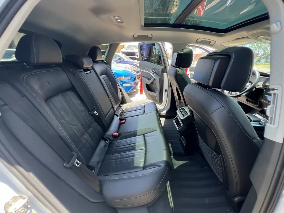2021 Audi e-tron - Image 4 of 20