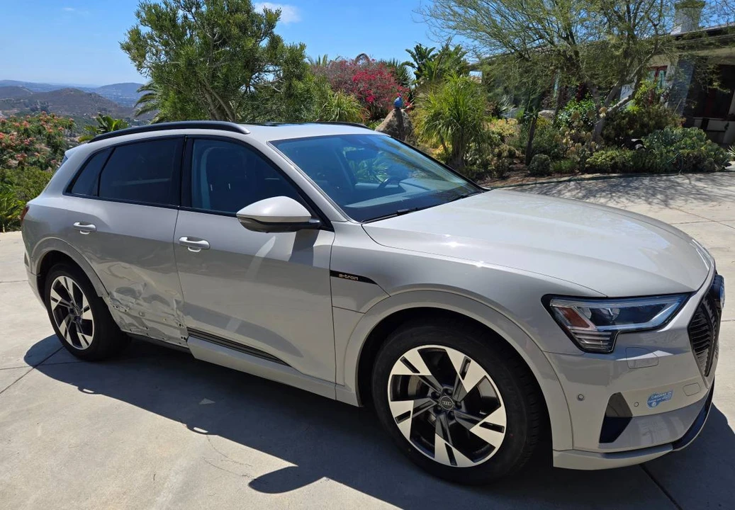 2021 Audi e-tron - Image 6 of 9