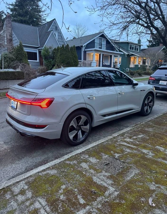 2021 Audi e-tron - Image 9 of 13