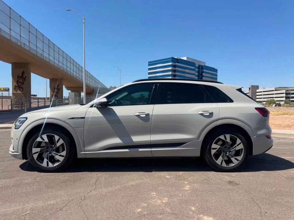 2021 Audi e-tron - Image 9 of 20