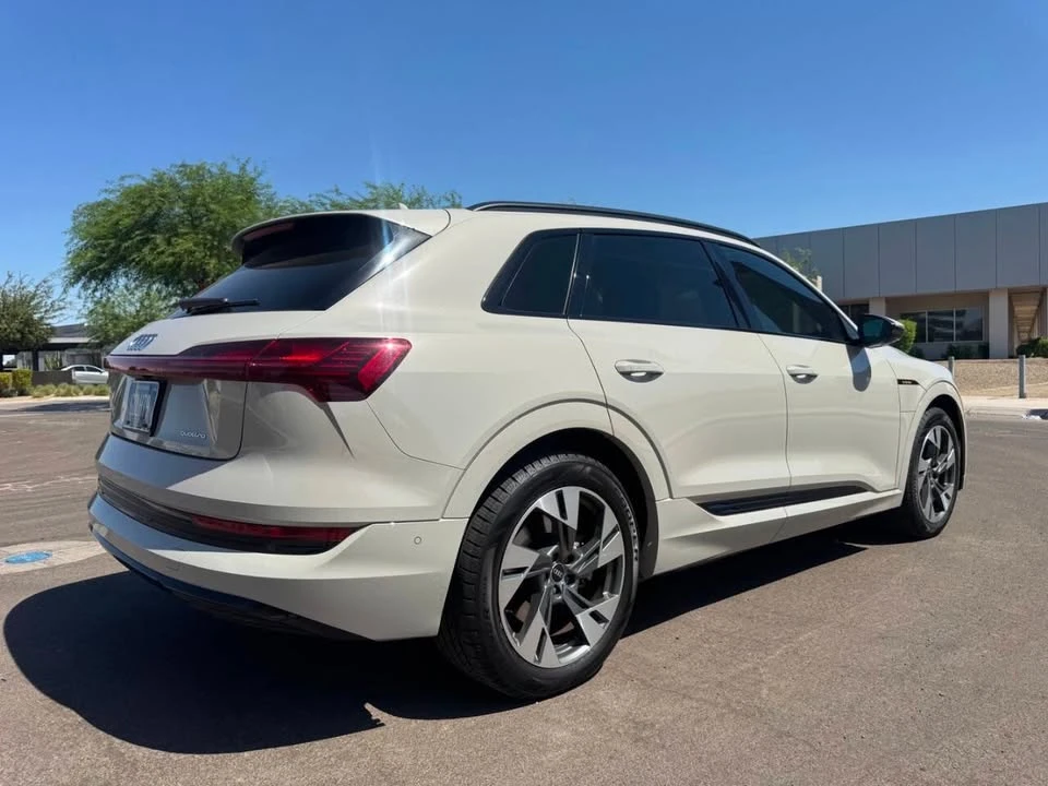 2021 Audi e-tron - Image 5 of 20