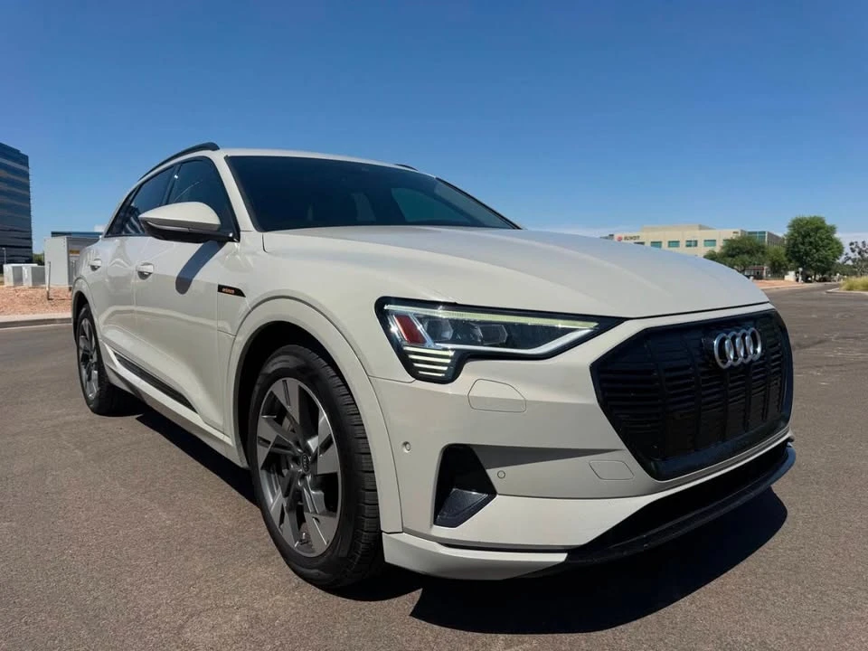 2021 Audi e-tron - Image 2 of 20
