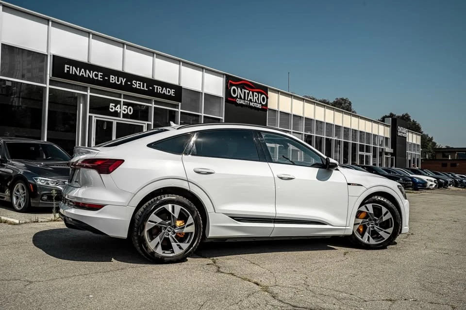 2021 Audi e-tron - Image 10 of 15