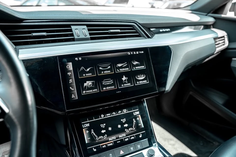 2021 Audi e-tron - Image 14 of 15