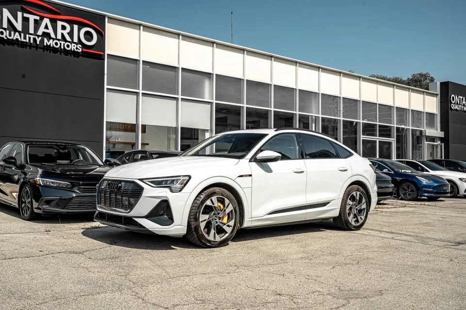2021 Audi e-tron - Image 2 of 15