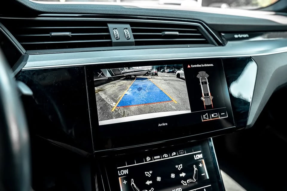 2021 Audi e-tron - Image 13 of 15