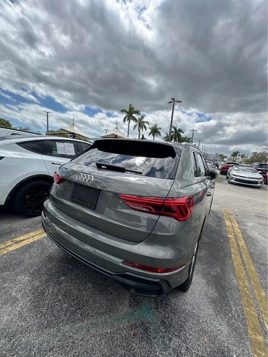 2021 Audi F3 Q3 - Image 3 of 3