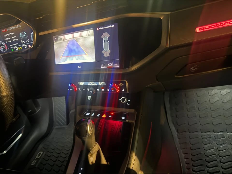 2021 Audi F3 Q3 - Image 2 of 10