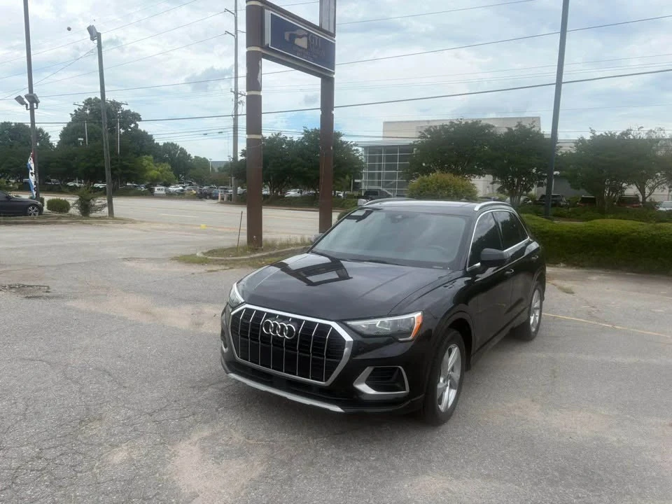 2021 Audi F3 Q3 - Image 2 of 15