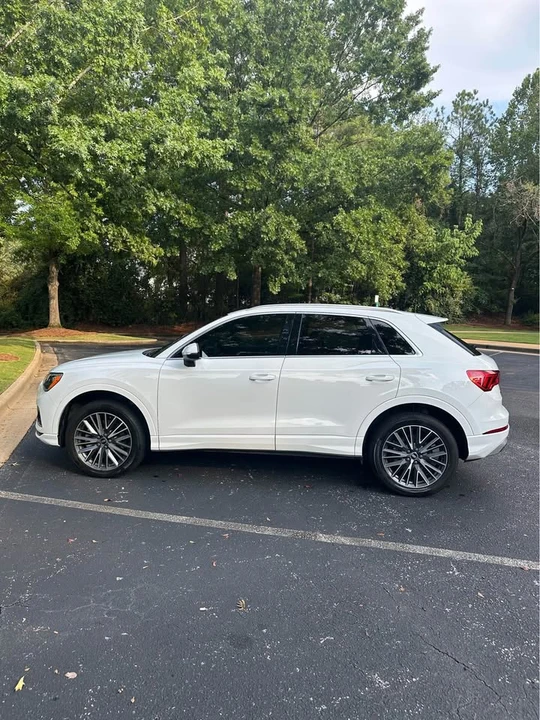 2021 Audi F3 Q3 - Image 2 of 17