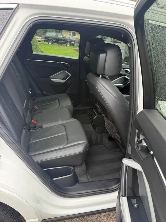 2021 Audi F3 Q3 - Image 11 of 12