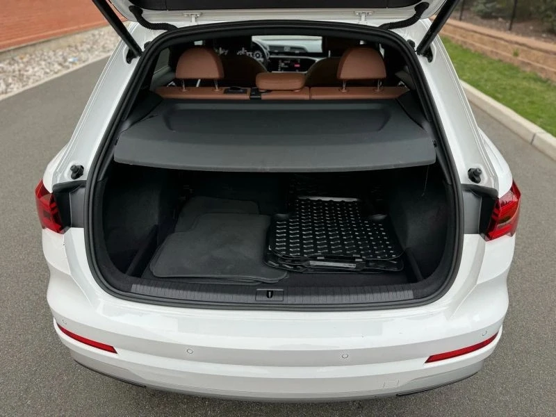 2021 Audi F3 Q3 - Image 10 of 12