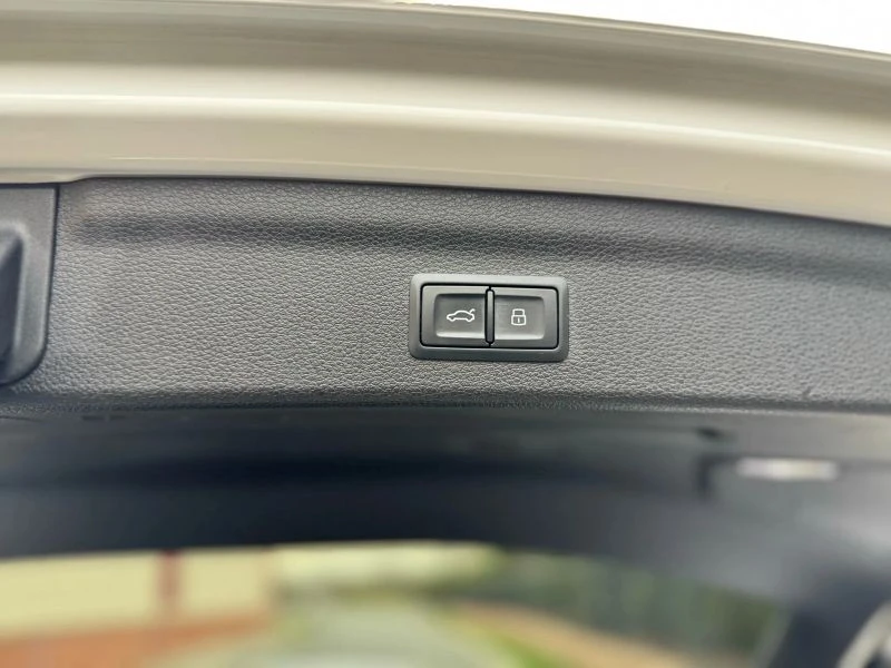 2021 Audi F3 Q3 - Image 11 of 12