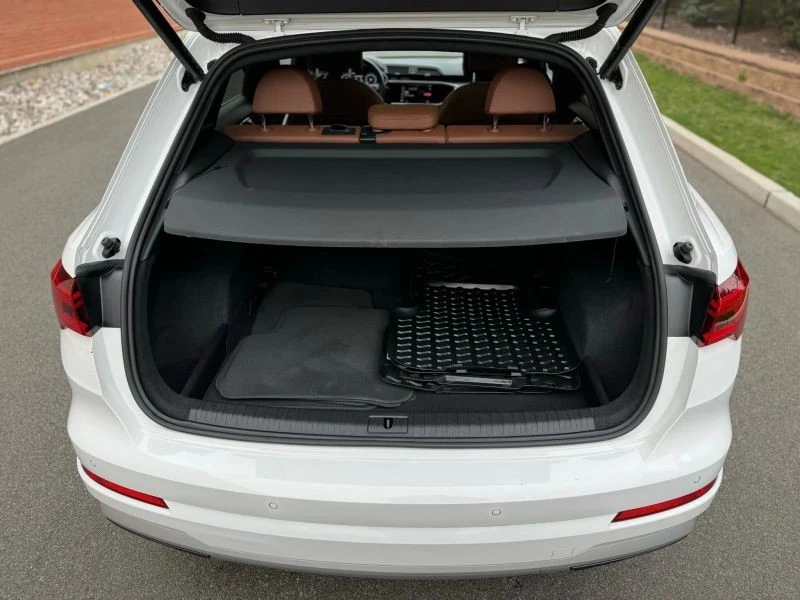 2021 Audi F3 Q3 - Image 10 of 12