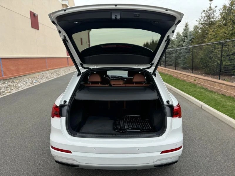2021 Audi F3 Q3 - Image 9 of 12