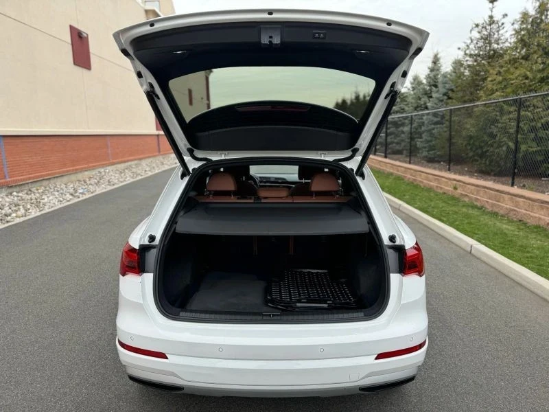 2021 Audi F3 Q3 - Image 9 of 12