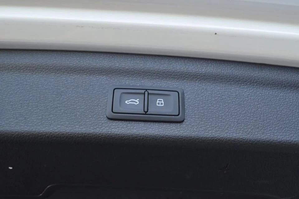 2021 Audi F3 Q3 - Image 12 of 14