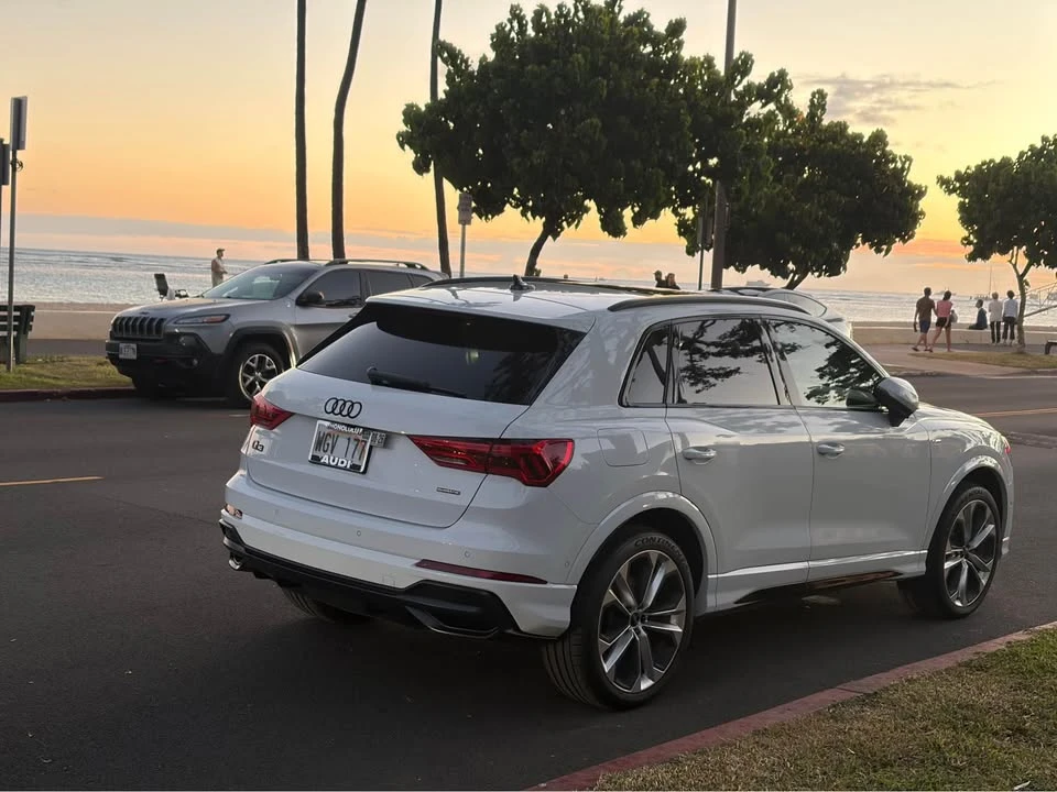 2021 Audi F3 Q3 - Image 2 of 5