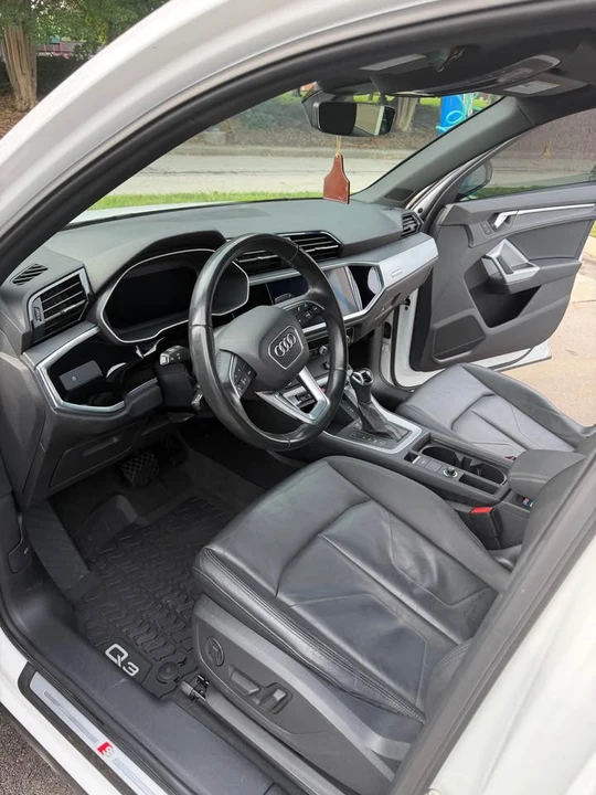 2021 Audi F3 Q3 - Image 8 of 13
