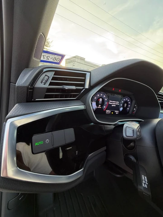 2021 Audi F3 Q3 - Image 11 of 17