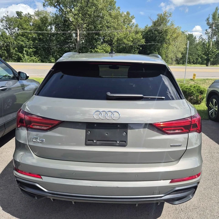 2021 Audi F3 Q3 - Image 2 of 13