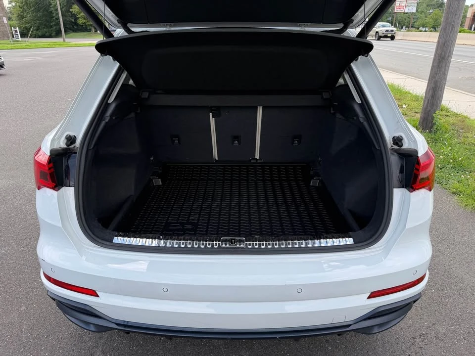 2021 Audi F3 Q3 - Image 11 of 12