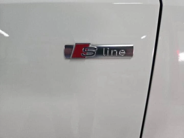 2021 Audi F3 Q3 - Image 11 of 20