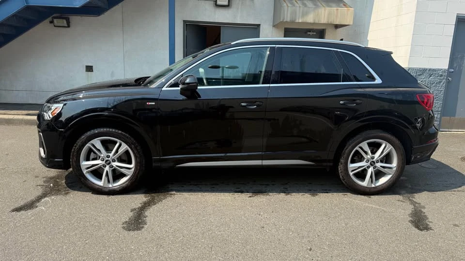 2021 Audi F3 Q3 - Image 3 of 17