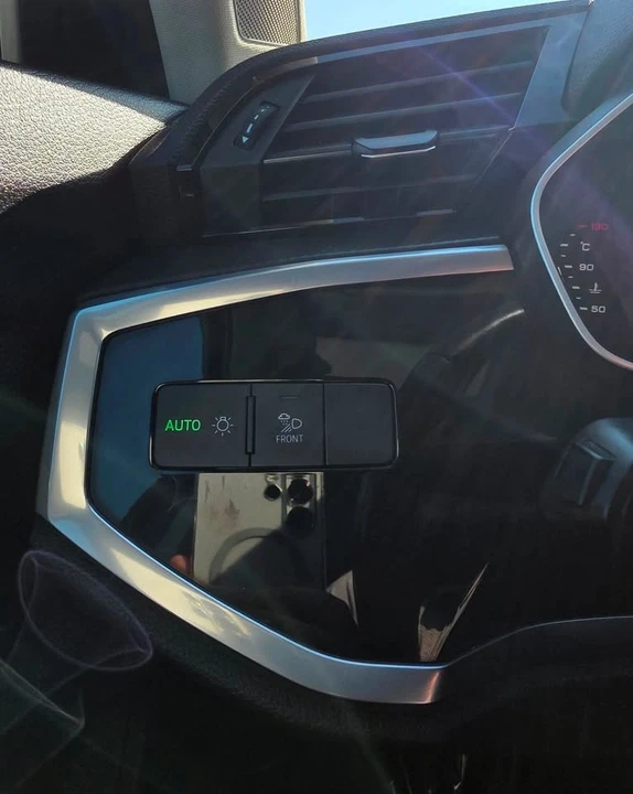 2021 Audi F3 Q3 - Image 11 of 19