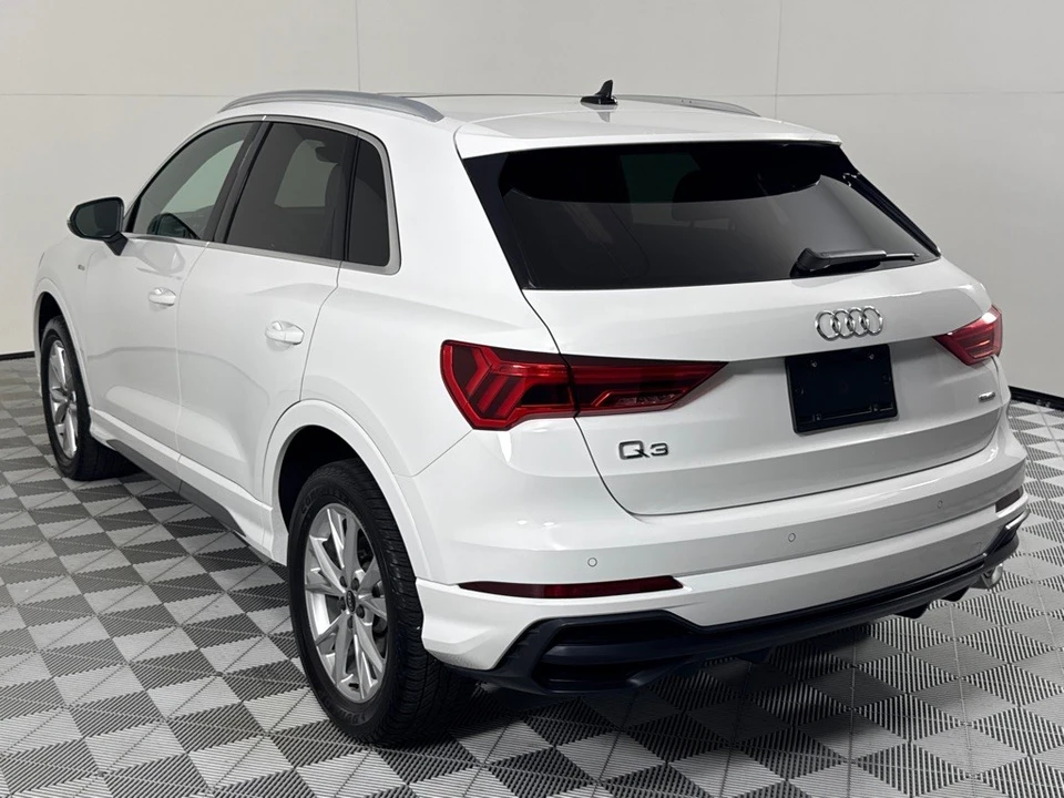 2021 Audi F3 Q3 - Image 7 of 12