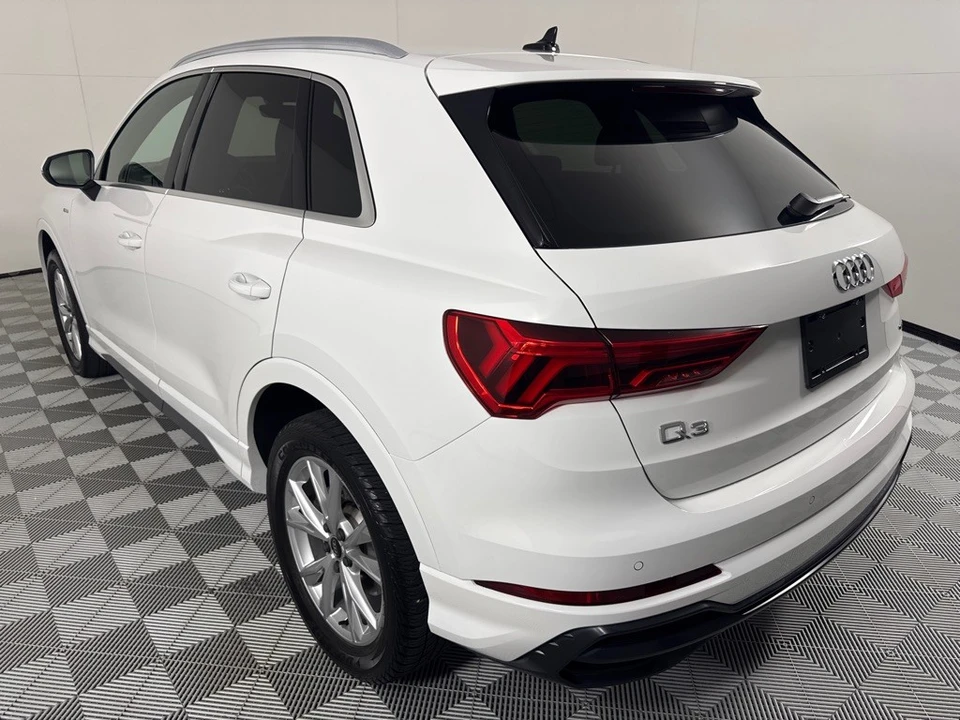2021 Audi F3 Q3 - Image 8 of 12
